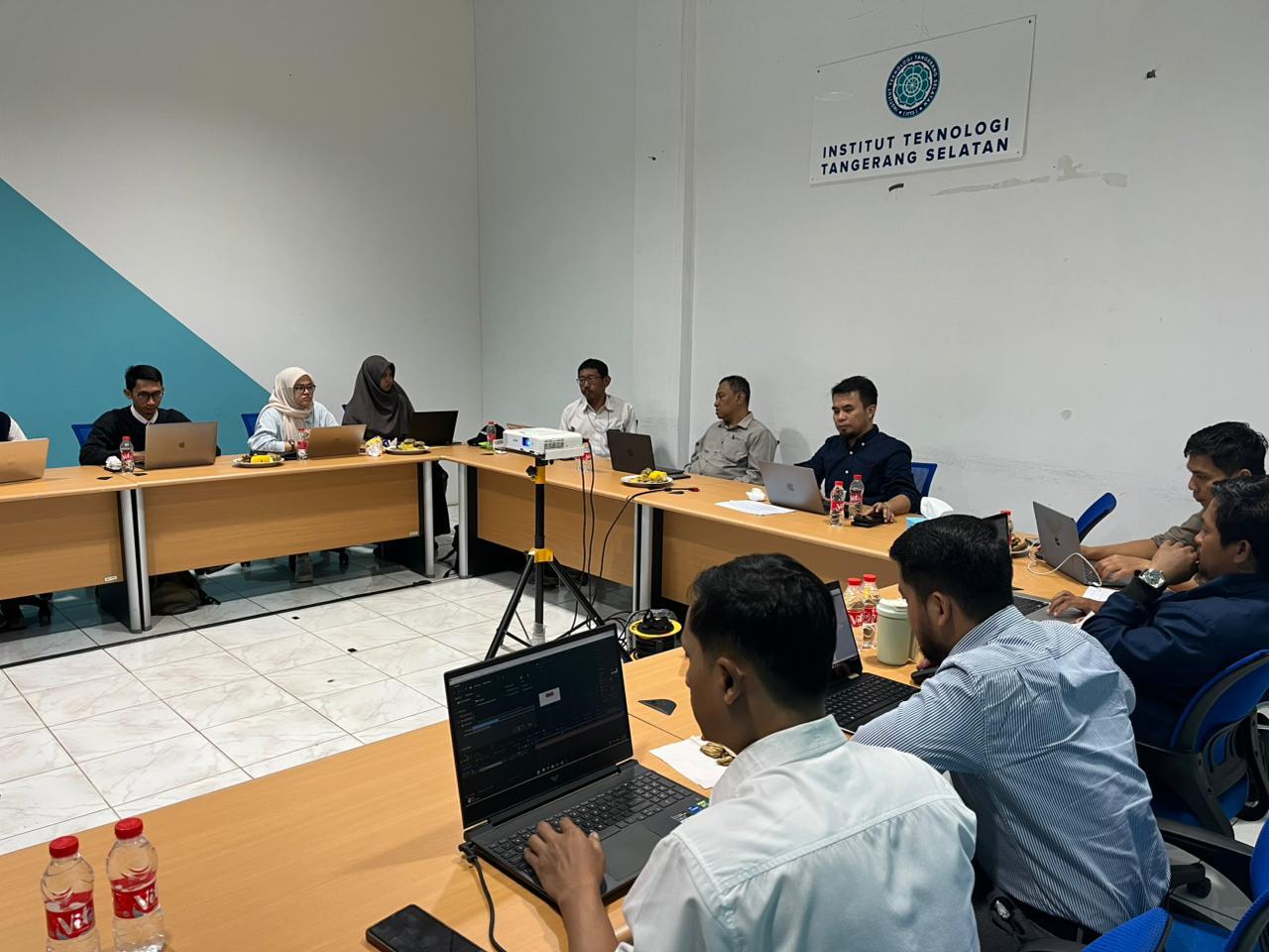 Rapat Rutin Mingguan